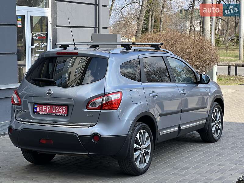 Внедорожник / Кроссовер Nissan Qashqai+2 2010 в Полтаве