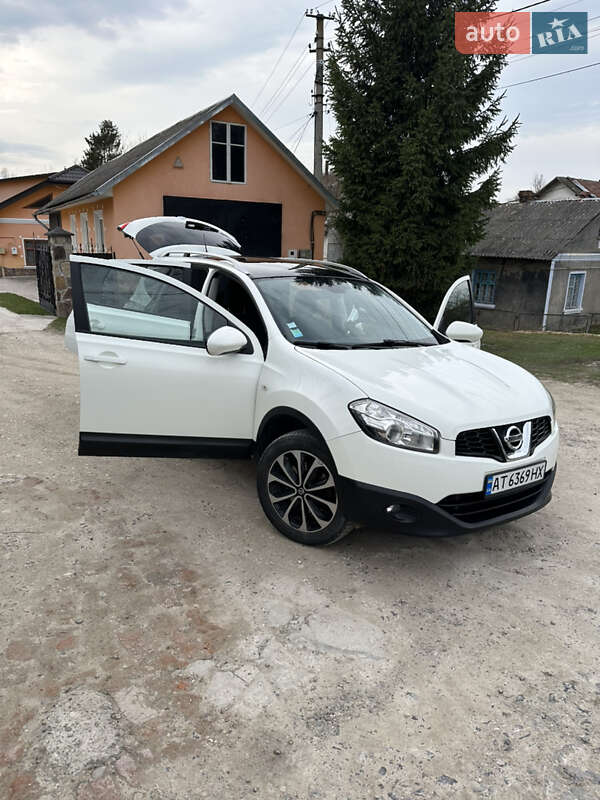 Nissan Qashqai+2 2012