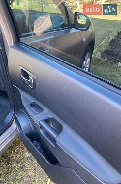Позашляховик / Кросовер Nissan Qashqai+2 2009 в 
