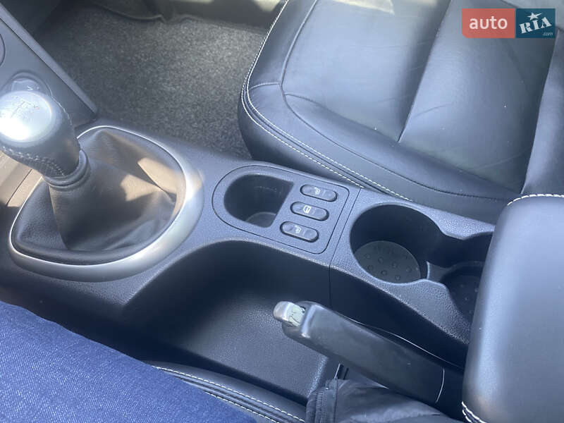 Внедорожник / Кроссовер Nissan Qashqai+2 2013 в Нововолынске