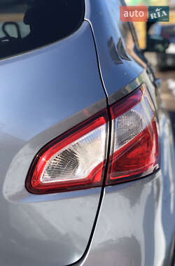 Позашляховик / Кросовер Nissan Qashqai+2 2010 в 