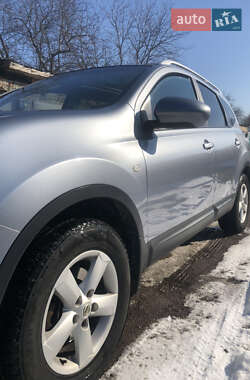 Позашляховик / Кросовер Nissan Qashqai+2 2010 в 