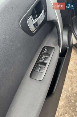 Позашляховик / Кросовер Nissan Qashqai+2 2010 в 