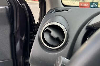 Позашляховик / Кросовер Nissan Qashqai+2 2012 в 