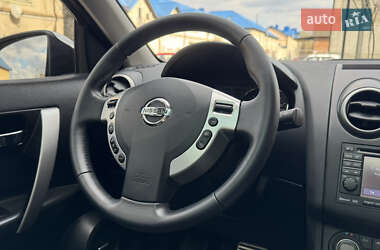 Позашляховик / Кросовер Nissan Qashqai+2 2012 в 