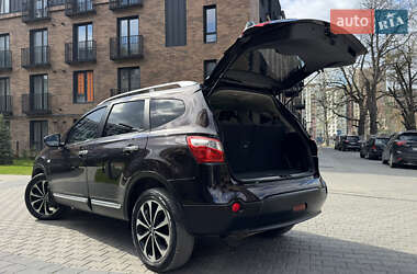 Позашляховик / Кросовер Nissan Qashqai+2 2012 в 