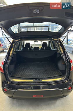 Внедорожник / Кроссовер Nissan Qashqai+2 2013 в 