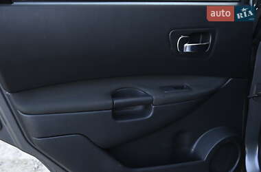 Внедорожник / Кроссовер Nissan Qashqai+2 2012 в 