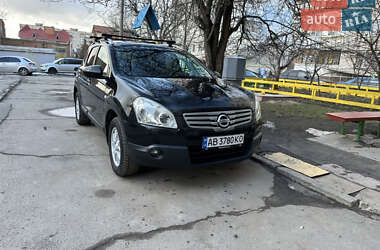 Позашляховик / Кросовер Nissan Qashqai+2 2009 в 