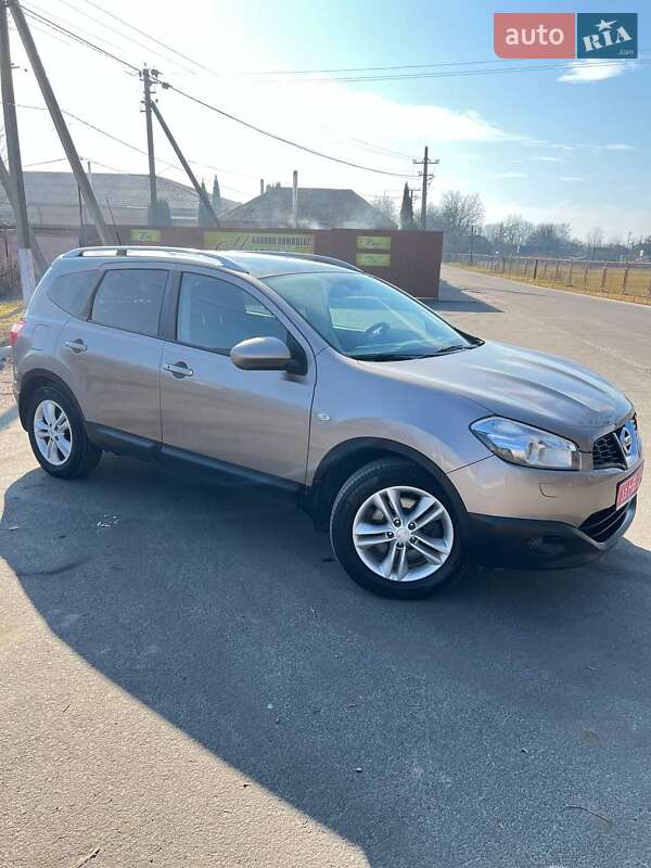 Внедорожник / Кроссовер Nissan Qashqai+2 2011 в Ровно