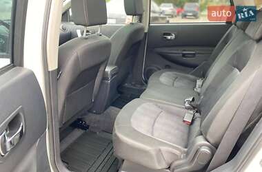 Позашляховик / Кросовер Nissan Qashqai+2 2010 в 