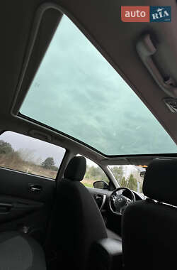 Внедорожник / Кроссовер Nissan Qashqai+2 2010 в 