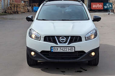 Внедорожник / Кроссовер Nissan Qashqai+2 2013 в 