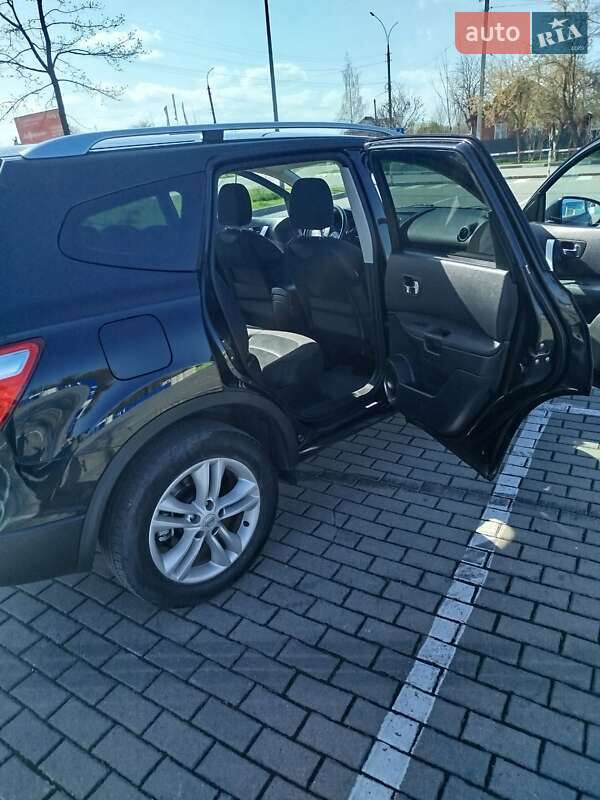 Позашляховик / Кросовер Nissan Qashqai+2 2010 в Коломиї