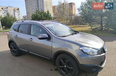 Внедорожник / Кроссовер Nissan Qashqai+2 2012 в 