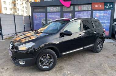 Позашляховик / Кросовер Nissan Qashqai+2 2011 в 
