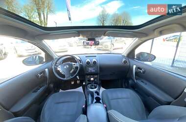 Позашляховик / Кросовер Nissan Qashqai+2 2011 в 