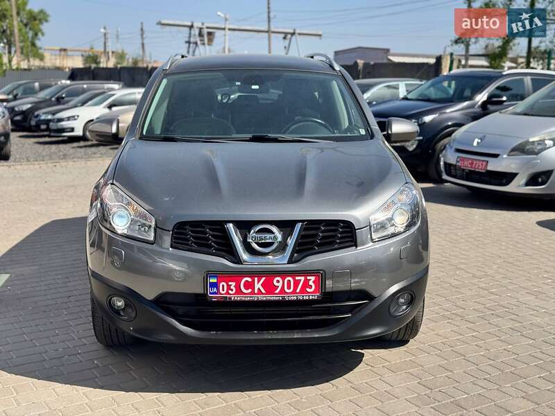 Позашляховик / Кросовер Nissan Qashqai+2 2011 в Полтаві