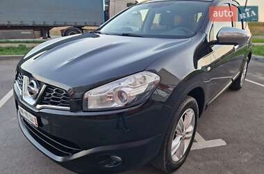 Позашляховик / Кросовер Nissan Qashqai+2 2011 в 