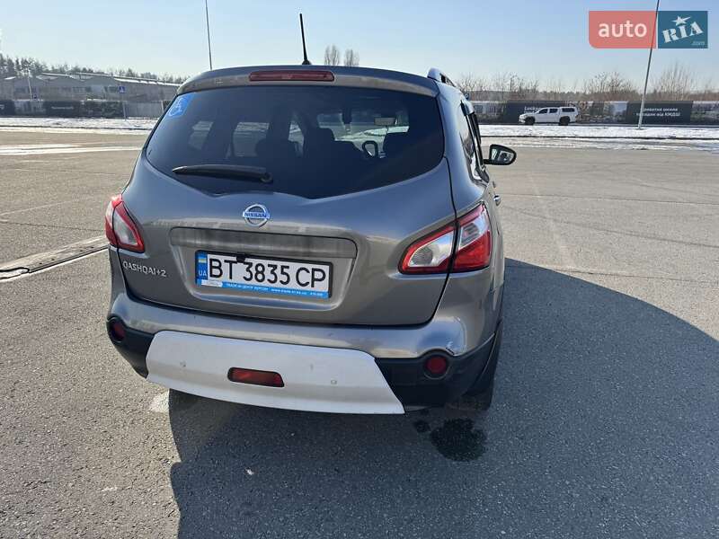 Внедорожник / Кроссовер Nissan Qashqai+2 2013 в Киеве