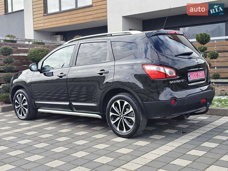 Позашляховик / Кросовер Nissan Qashqai+2 2011 в Стрию