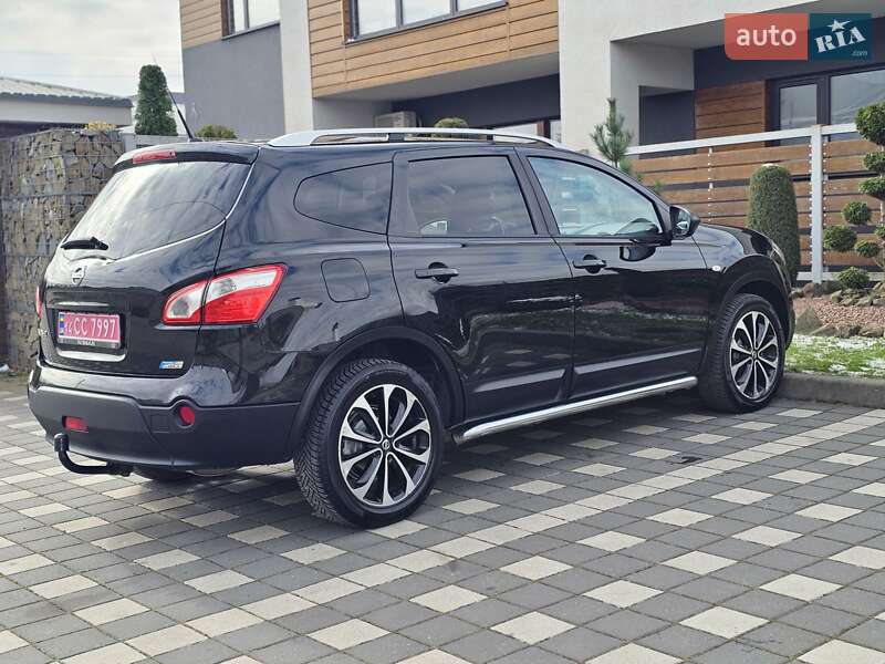 Позашляховик / Кросовер Nissan Qashqai+2 2011 в Стрию