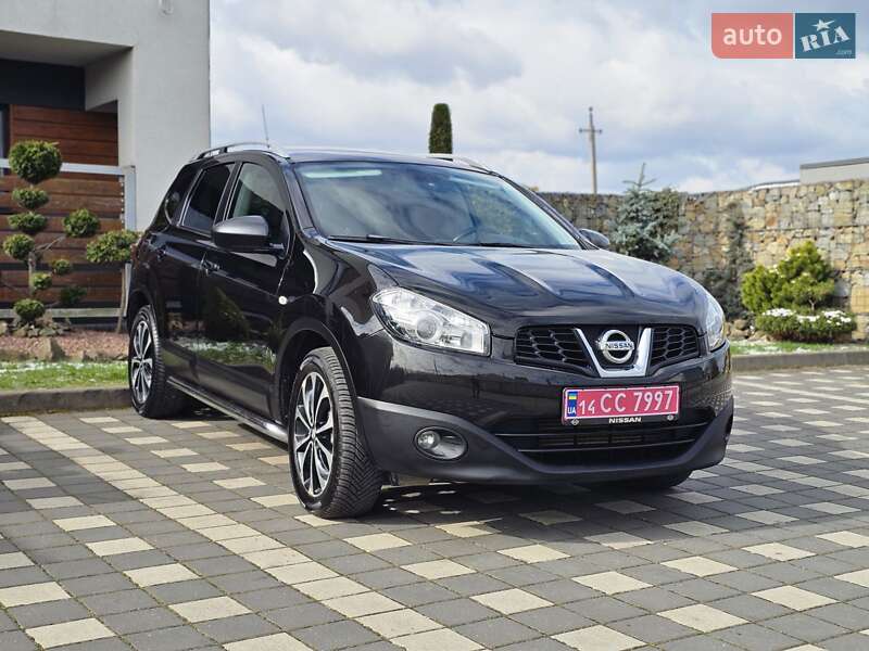 Позашляховик / Кросовер Nissan Qashqai+2 2011 в Стрию