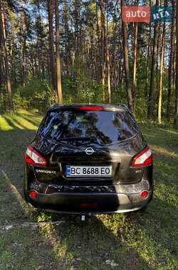 Внедорожник / Кроссовер Nissan Qashqai+2 2011 в 