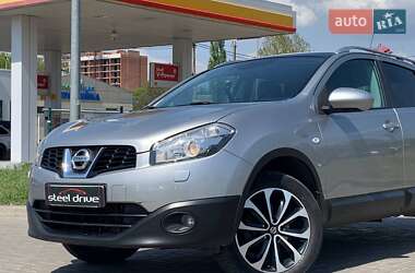 Позашляховик / Кросовер Nissan Qashqai+2 2012 в 