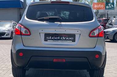 Позашляховик / Кросовер Nissan Qashqai+2 2012 в 