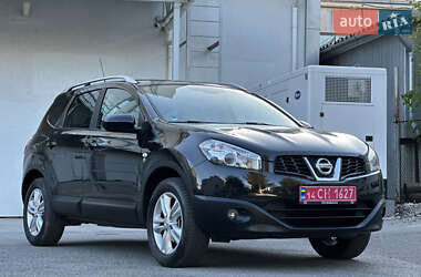Позашляховик / Кросовер Nissan Qashqai+2 2010 в Вінниці