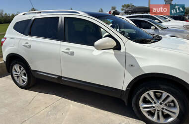 Позашляховик / Кросовер Nissan Qashqai+2 2012 в 