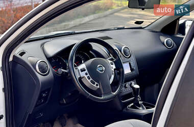 Внедорожник / Кроссовер Nissan Qashqai+2 2010 в 