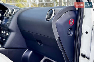 Внедорожник / Кроссовер Nissan Qashqai+2 2010 в 