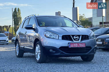 Внедорожник / Кроссовер Nissan Qashqai+2 2011 в 