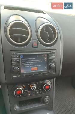 Позашляховик / Кросовер Nissan Qashqai+2 2012 в 