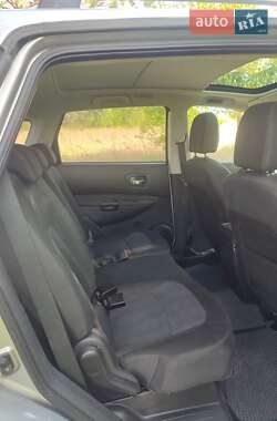 Позашляховик / Кросовер Nissan Qashqai+2 2012 в 