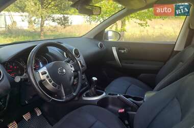 Позашляховик / Кросовер Nissan Qashqai+2 2012 в 
