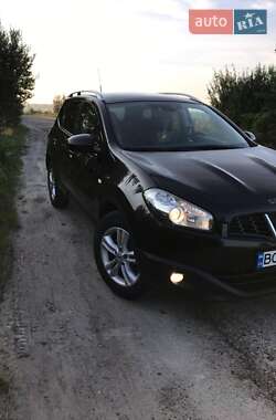 Внедорожник / Кроссовер Nissan Qashqai+2 2013 в 