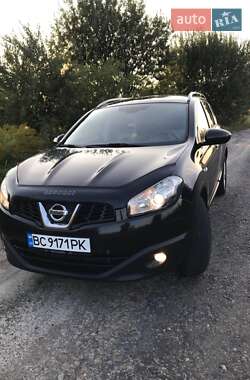 Внедорожник / Кроссовер Nissan Qashqai+2 2013 в 