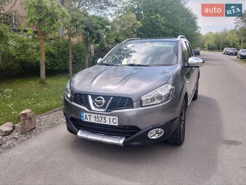 Nissan Qashqai+2 2012