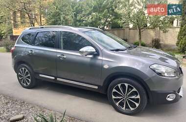 Позашляховик / Кросовер Nissan Qashqai+2 2012 в Івано-Франківську