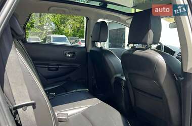 Внедорожник / Кроссовер Nissan Qashqai+2 2011 в 