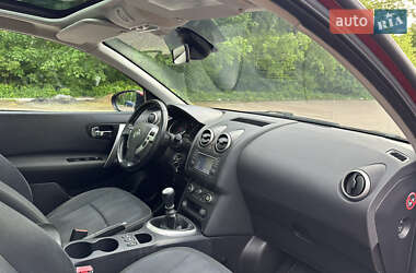 Позашляховик / Кросовер Nissan Qashqai+2 2011 в 