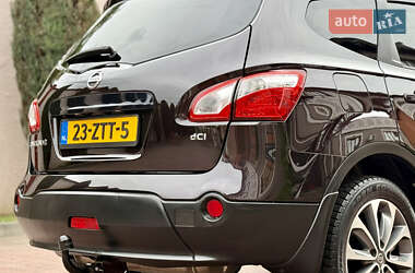 Внедорожник / Кроссовер Nissan Qashqai+2 2012 в 