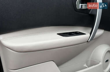 Внедорожник / Кроссовер Nissan Qashqai+2 2012 в 