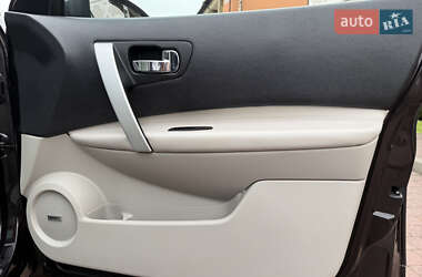 Внедорожник / Кроссовер Nissan Qashqai+2 2012 в 