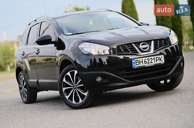 Позашляховик / Кросовер Nissan Qashqai+2 2011 в Дубні
