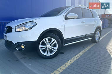 Позашляховик / Кросовер Nissan Qashqai+2 2010 в 