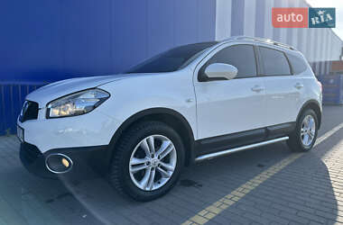 Позашляховик / Кросовер Nissan Qashqai+2 2010 в 